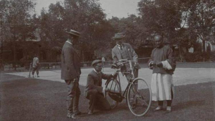 【老照片】追溯.自行车的材料发展与中国社会